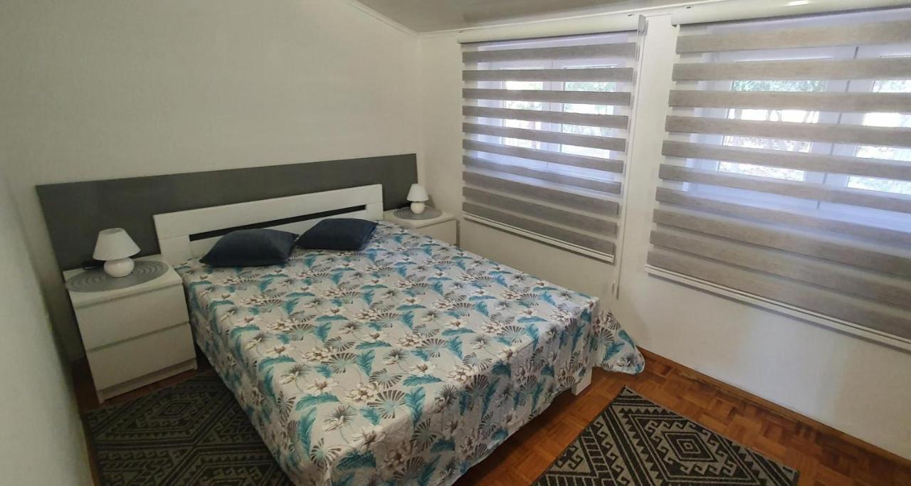 Molo View Apartment 로비니 외부 사진