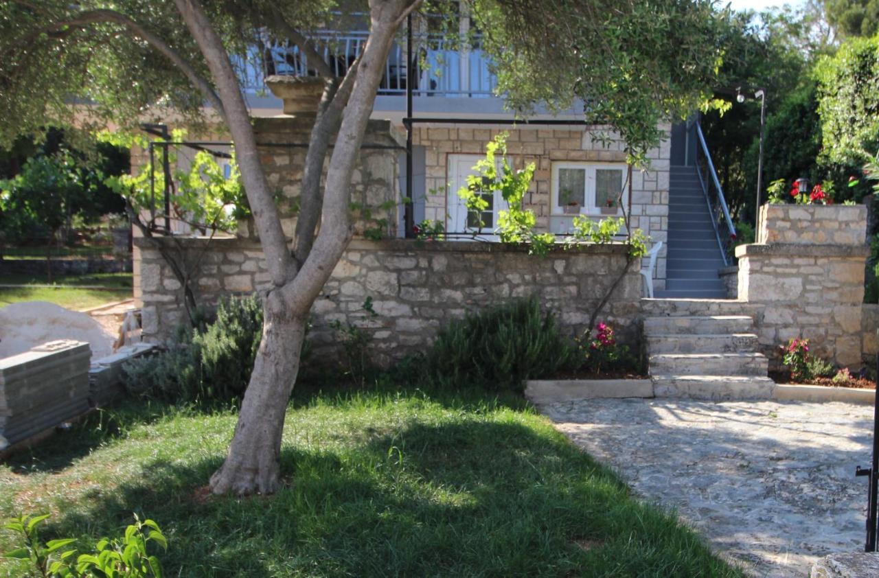 Molo View Apartment 로비니 외부 사진