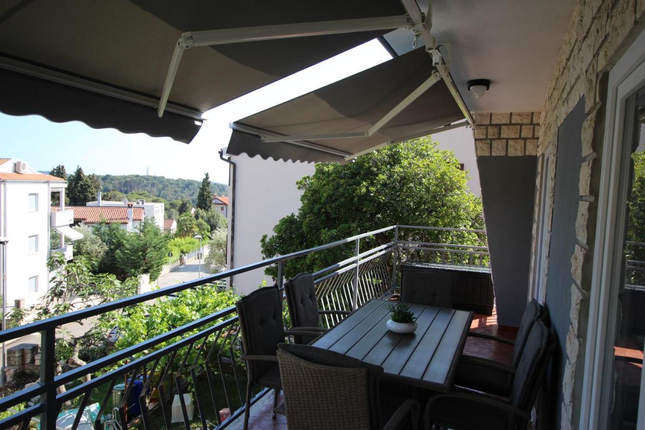 Molo View Apartment 로비니 외부 사진