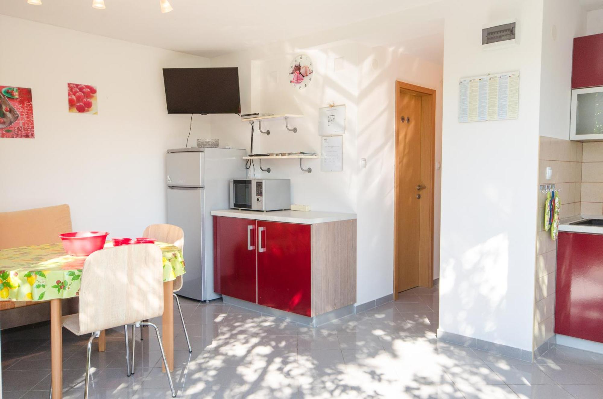 Molo View Apartment 로비니 외부 사진