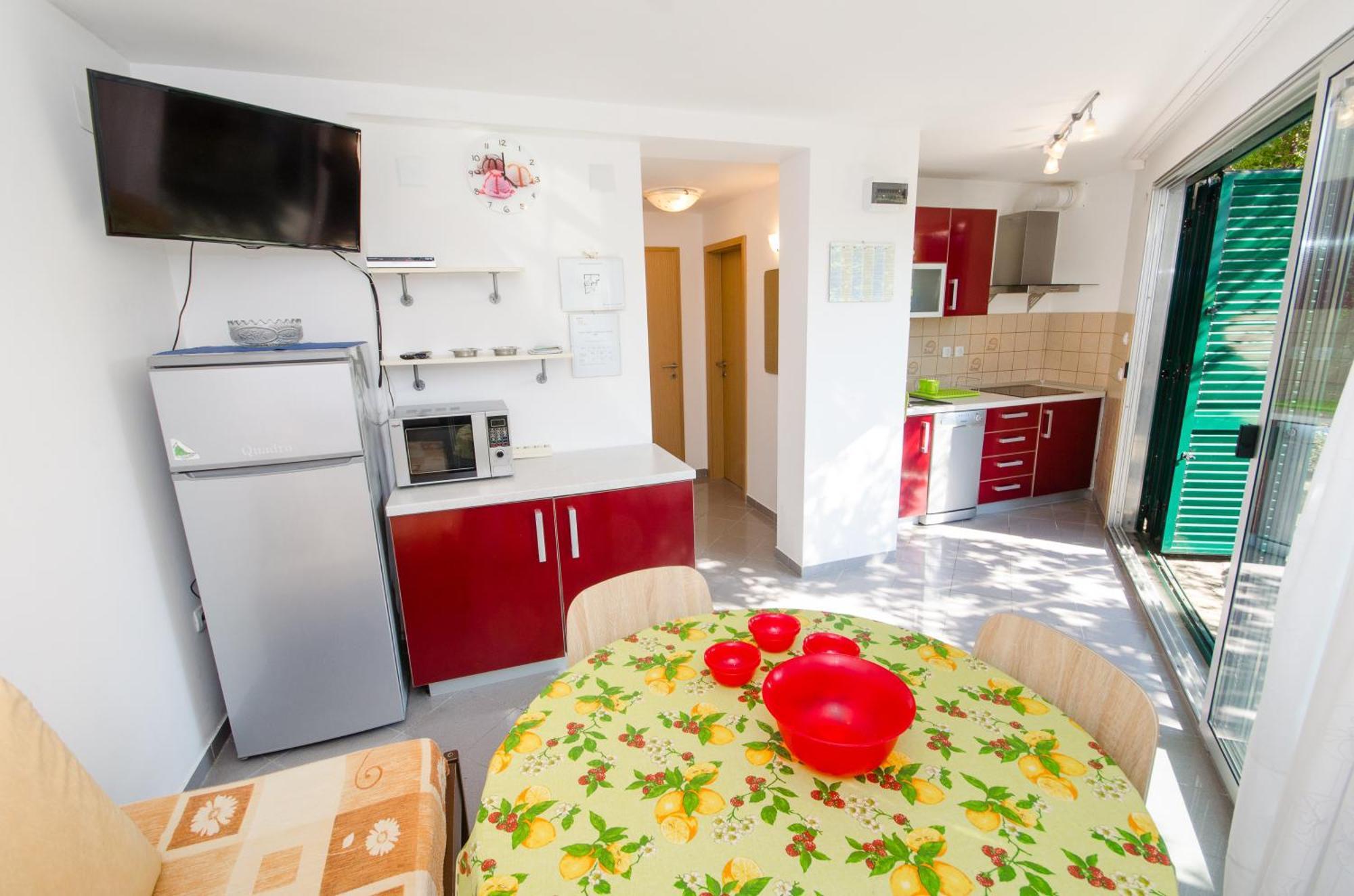 Molo View Apartment 로비니 외부 사진