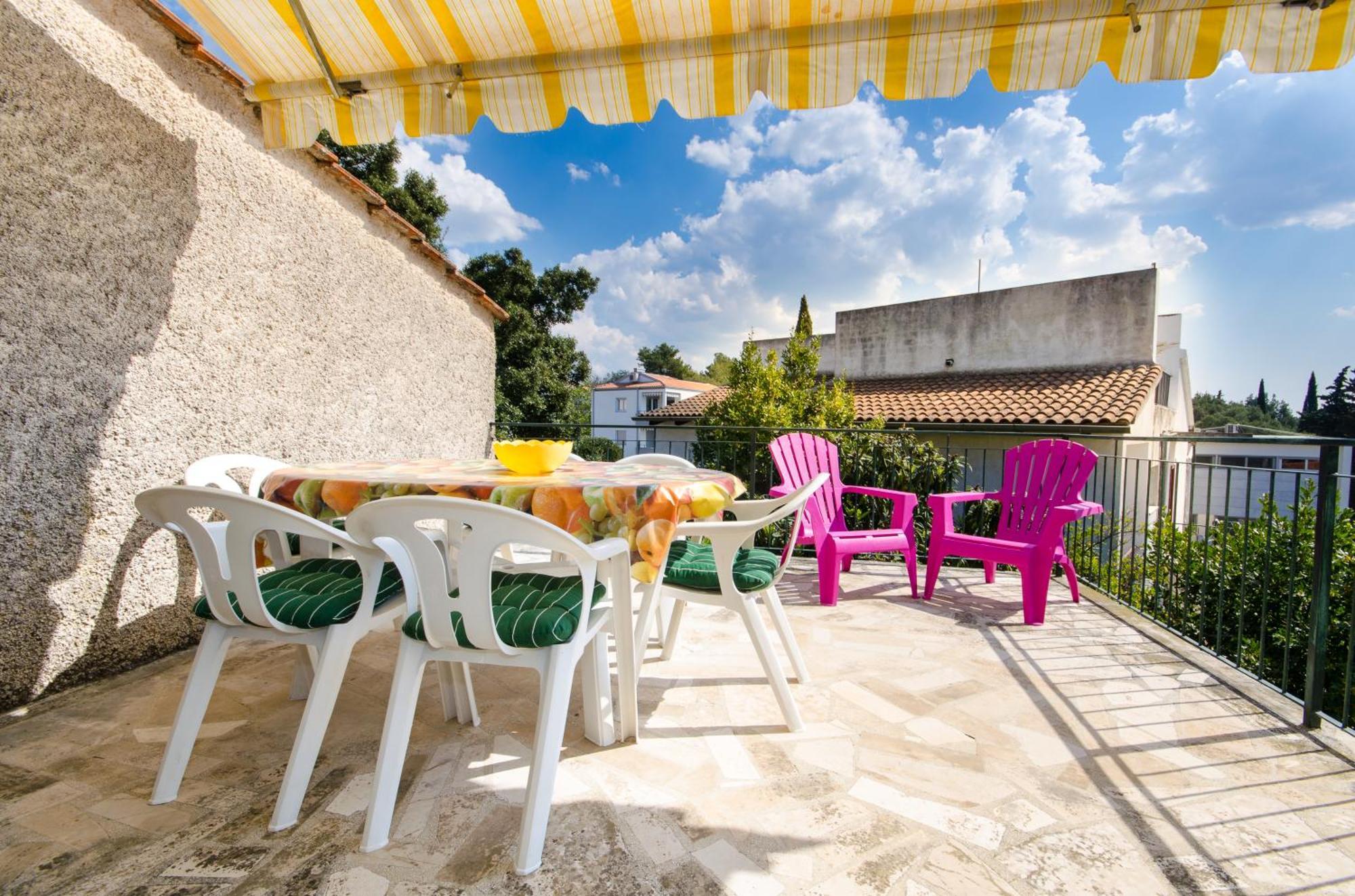 Molo View Apartment 로비니 외부 사진