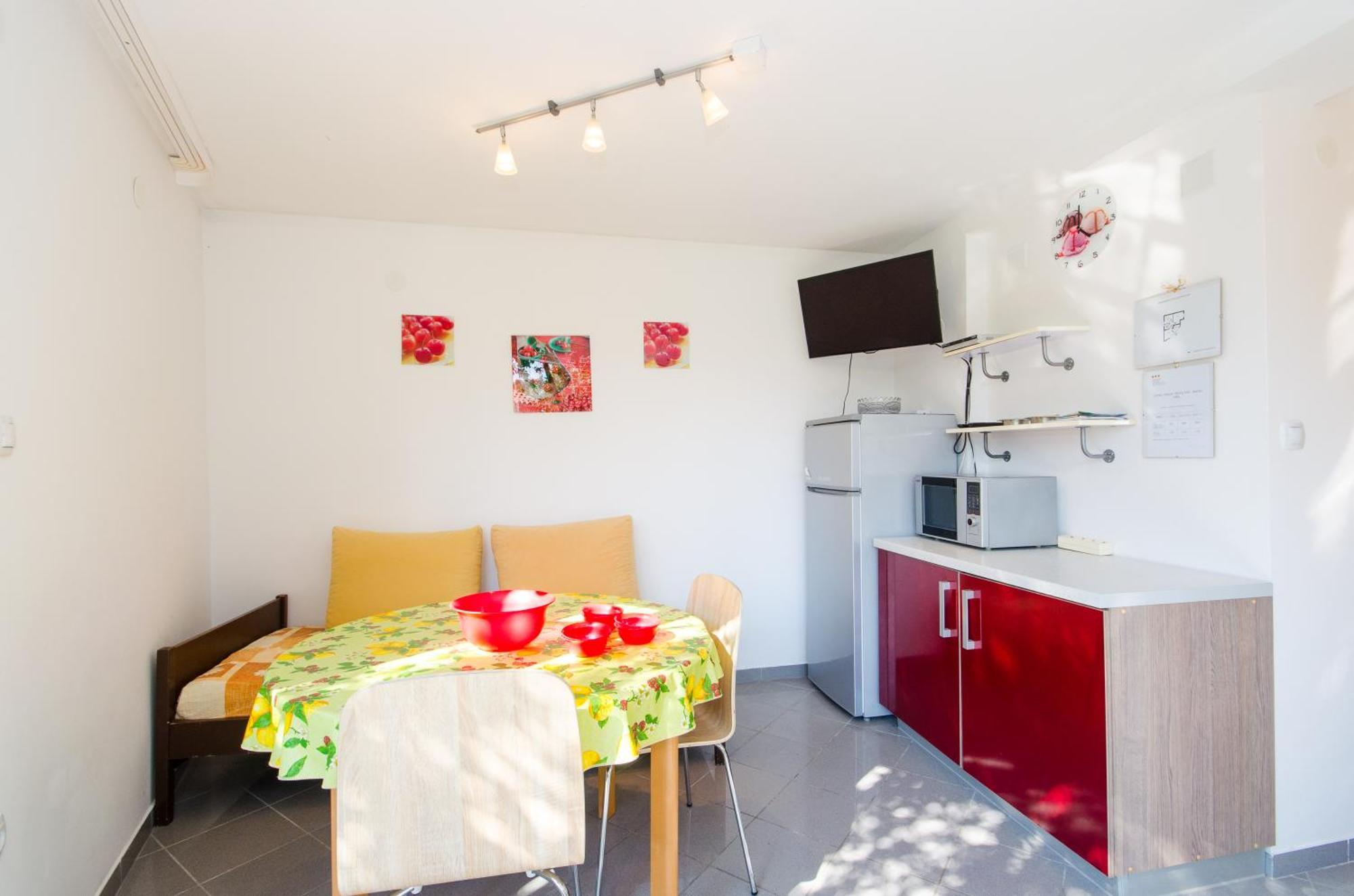 Molo View Apartment 로비니 외부 사진
