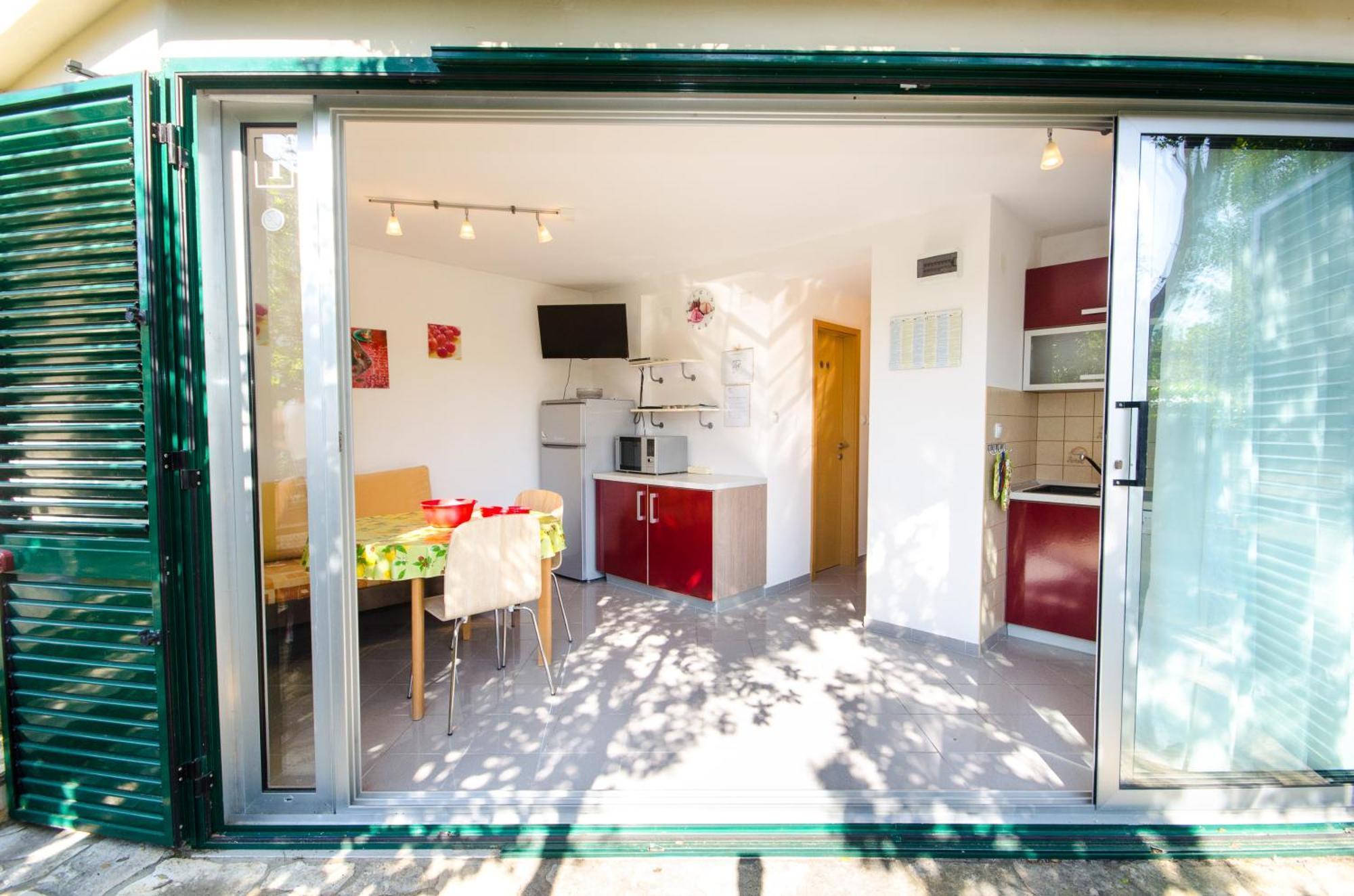 Molo View Apartment 로비니 외부 사진