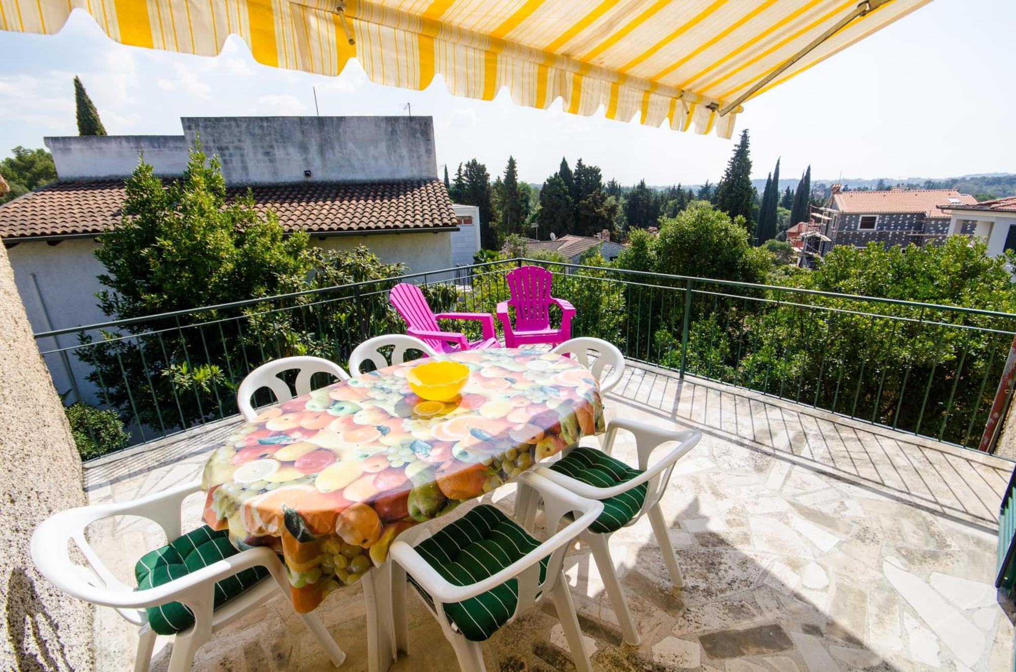 Molo View Apartment 로비니 외부 사진